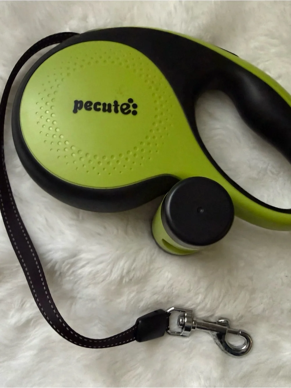 Pecute Retractable Dog Leash in Lime Green and Black 5M